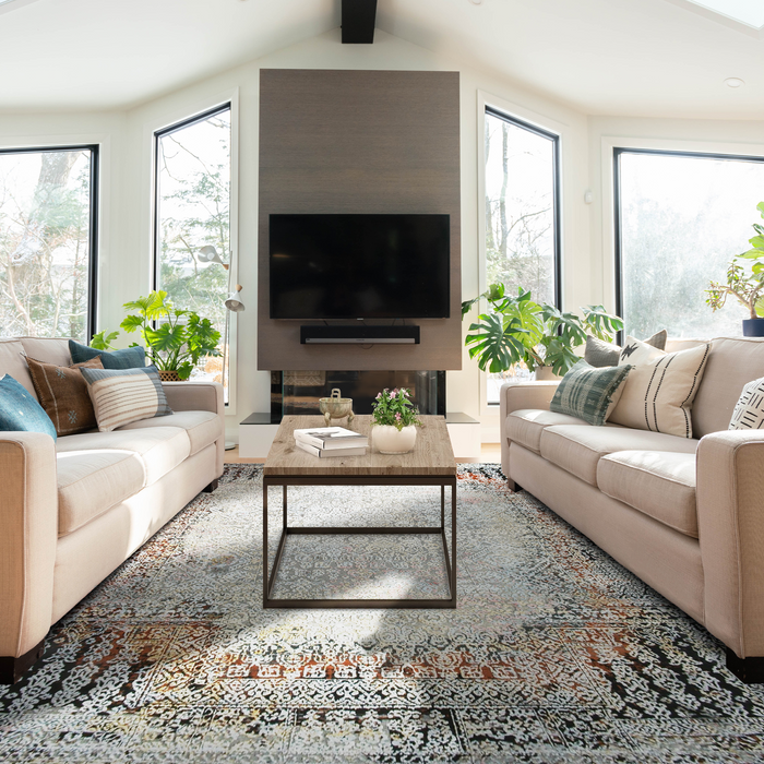 Regale 9x12 Wool and Silk Embossed