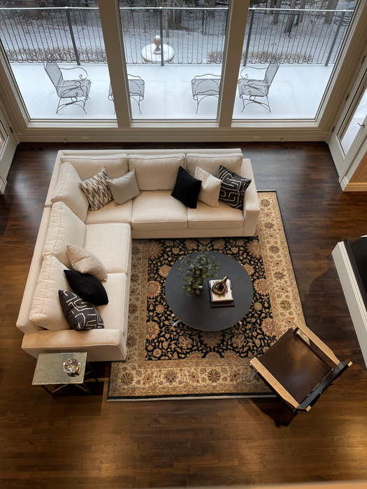 Agra 8x10 Black/Ivory Wool