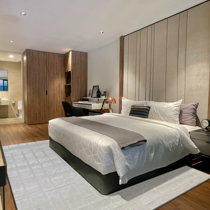 Kite No.9 9x12 Cream Wool