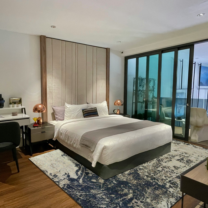 Urbane Cream Black Wool and Silk