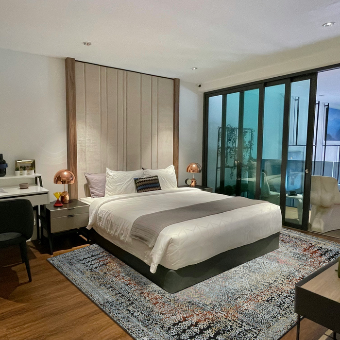 Regale 9x12 Wool and Silk Embossed