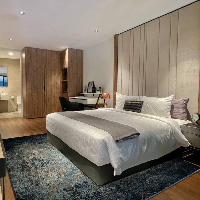 Illuminate 9x12 Black Wool and Embossed Silk