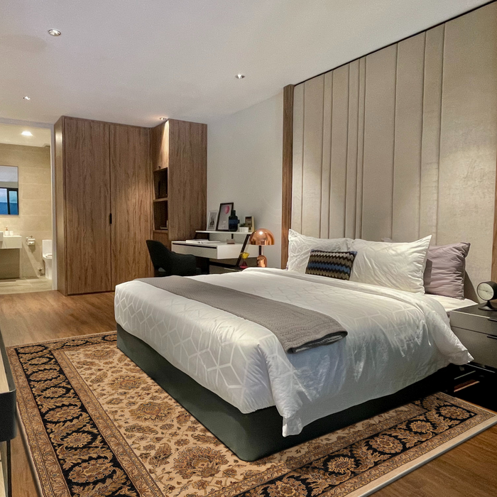 Premiere Collection 9x12 Ivory/Black Wool