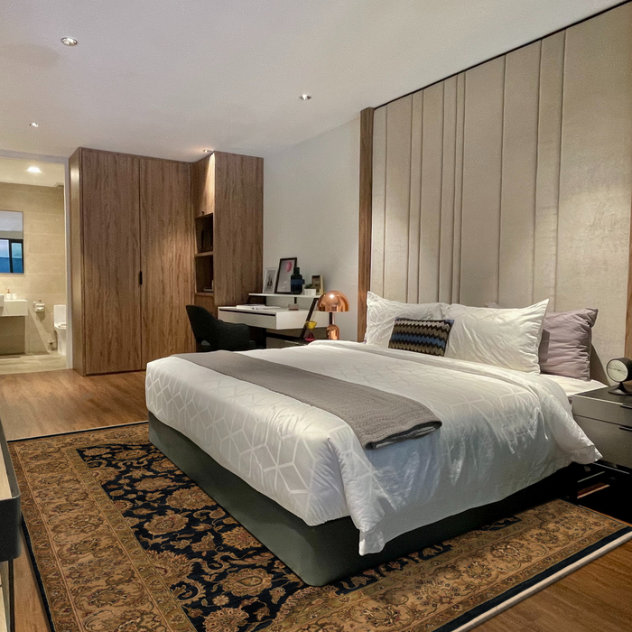 Immortelle Agra 9x12 Black and Gold