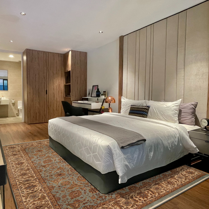 Premiere 9x12 Light Blue/Ivory Wool