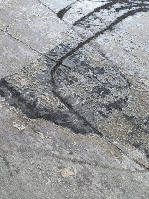 Sangha 8x10 Ivory/Grey Wool and Silk