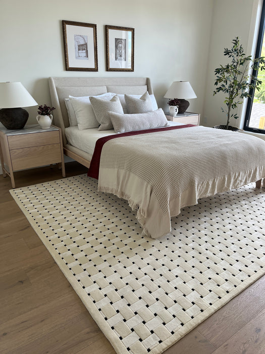 Basket 8x10 Ivory/Black Wool and Bamboo Silk