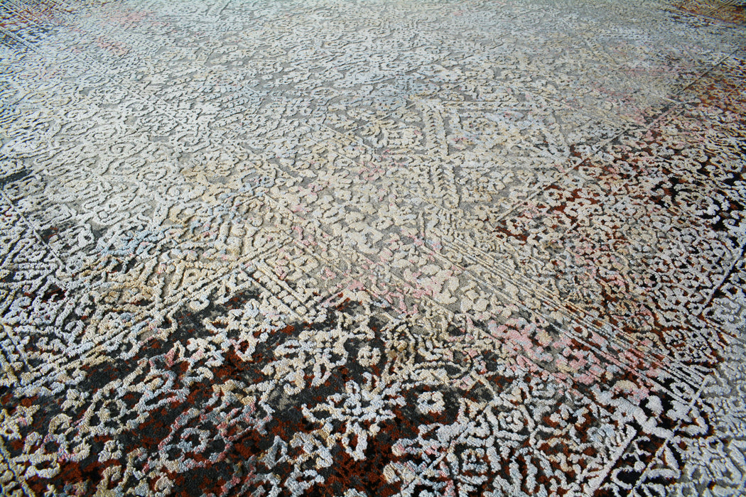 Regale 9x12 Wool and Silk Embossed