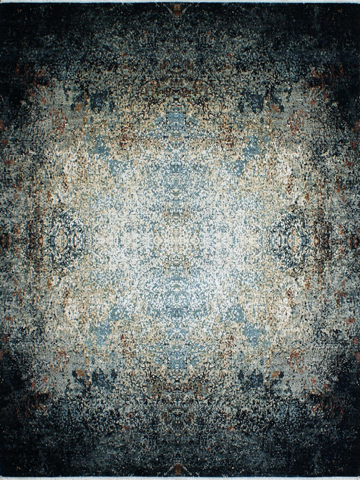 Illuminate 6x9 Black Wool and Embossed Silk