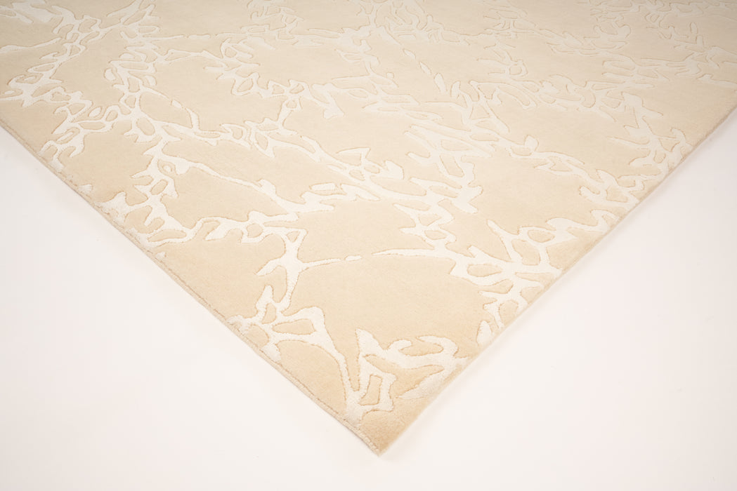 Modern Ivory/Cream 6x9 Wool and Bamboo silk