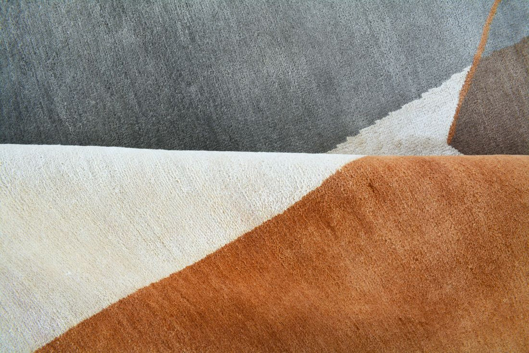 Sandstone 6x9 Charcoal/Rust Wool and Silk