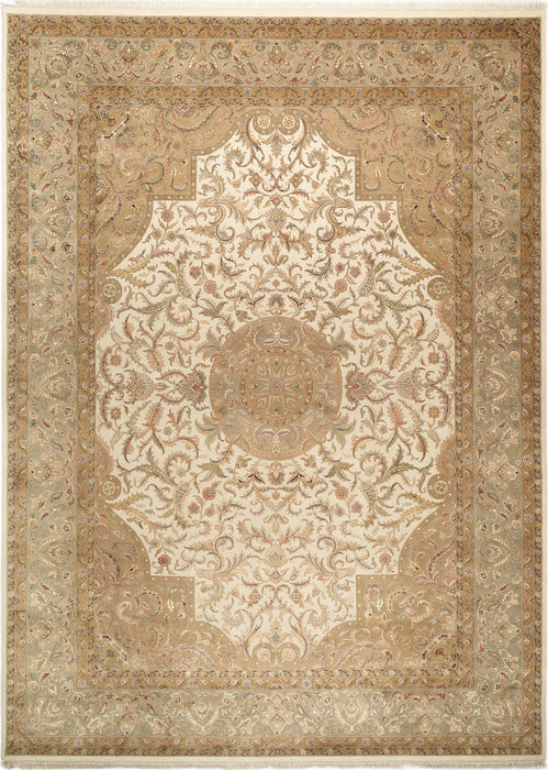Varanasi 8x10 Beige/Light Green Wool and Silk