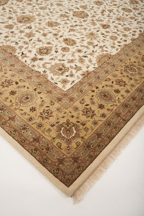 Kashan 9x12 Beige/Light Gold Wool and Silk