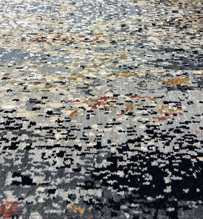 Illuminate 3x10 Black Wool and Embossed Silk