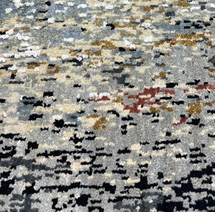 Illuminate 3x10 Black Wool and Embossed Silk