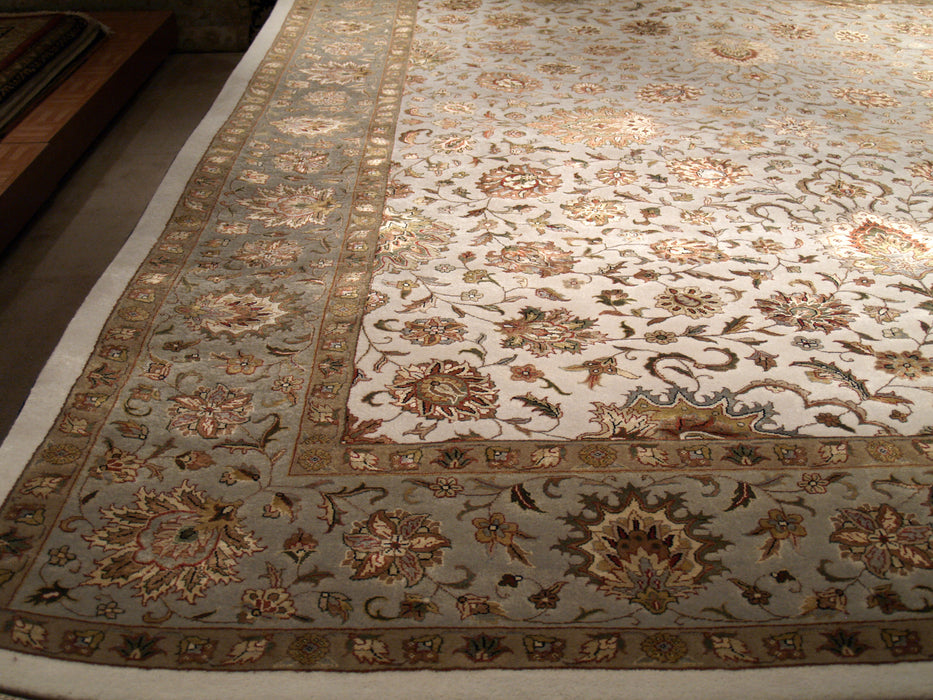 Kashan 8x10 Ivory/Olive Green Wool and Silk