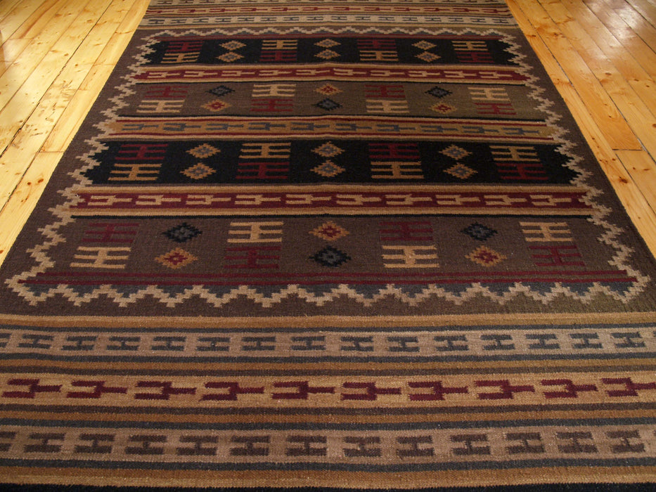 Assorted 5x7 Beige/Black wool