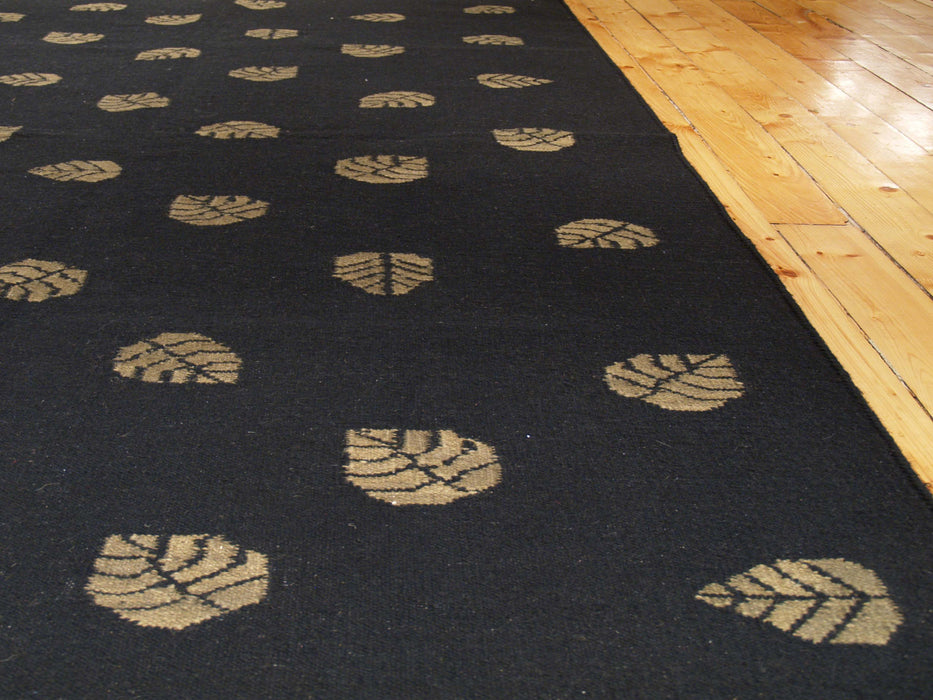 Assorted 5x7 Black Wool