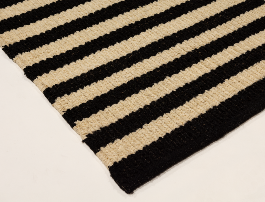 Dhurrie 2x3 Black/ Beige Wool A