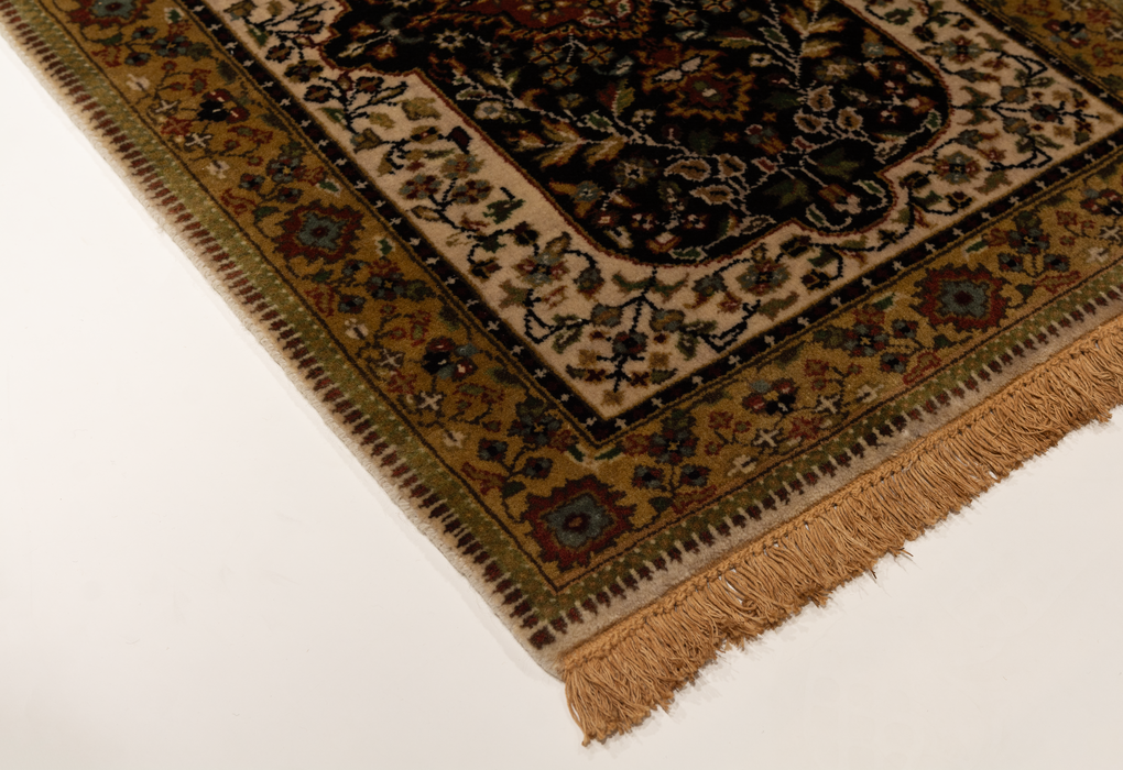 Shah Kashan 2x3 Beige/Black Wool A