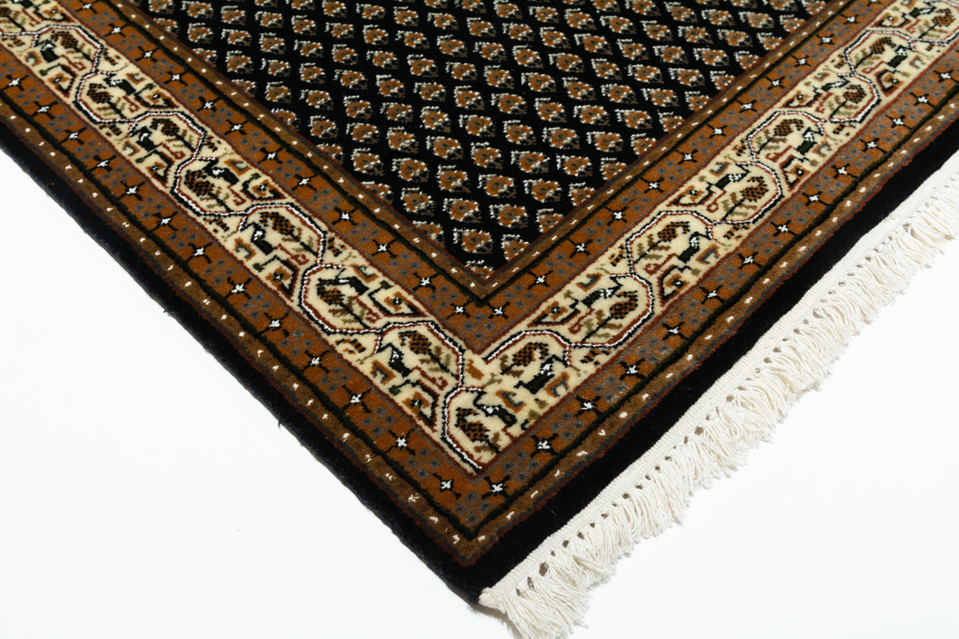 Mir 2.05x8 Runner Black/Cream Wool with Silk Touch.