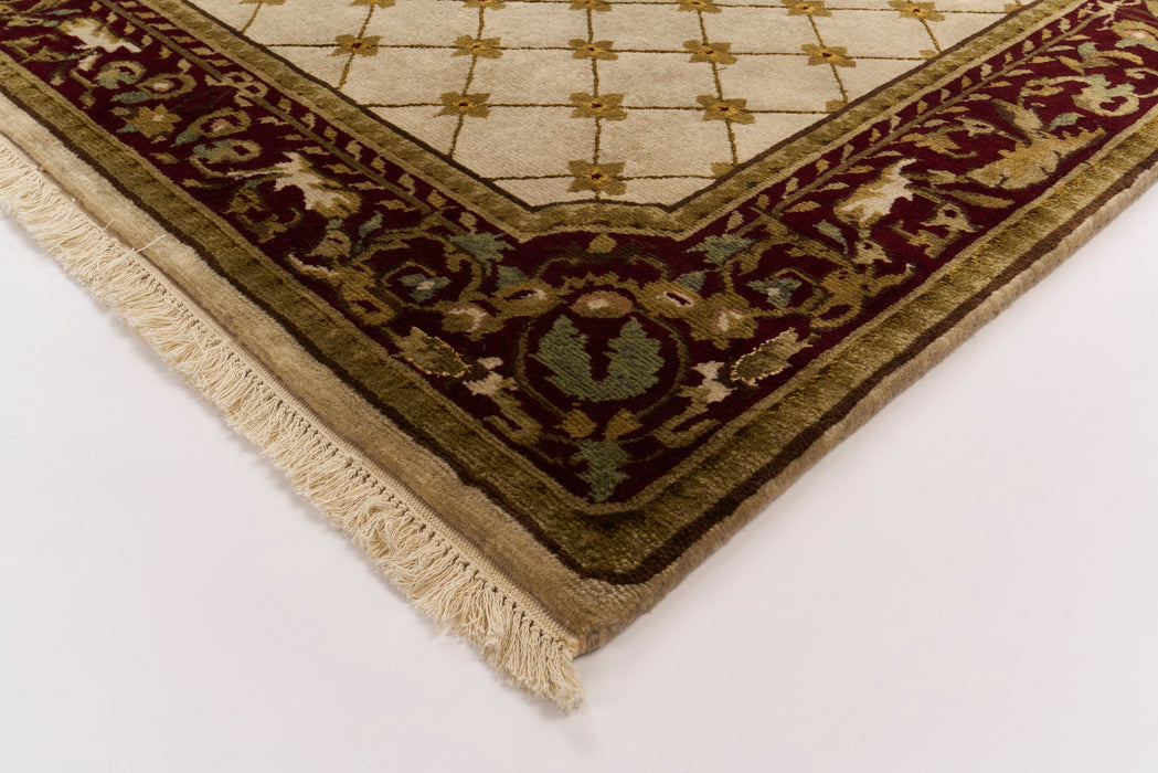 Aubussion 4x6 Ivory/Plum Wool.