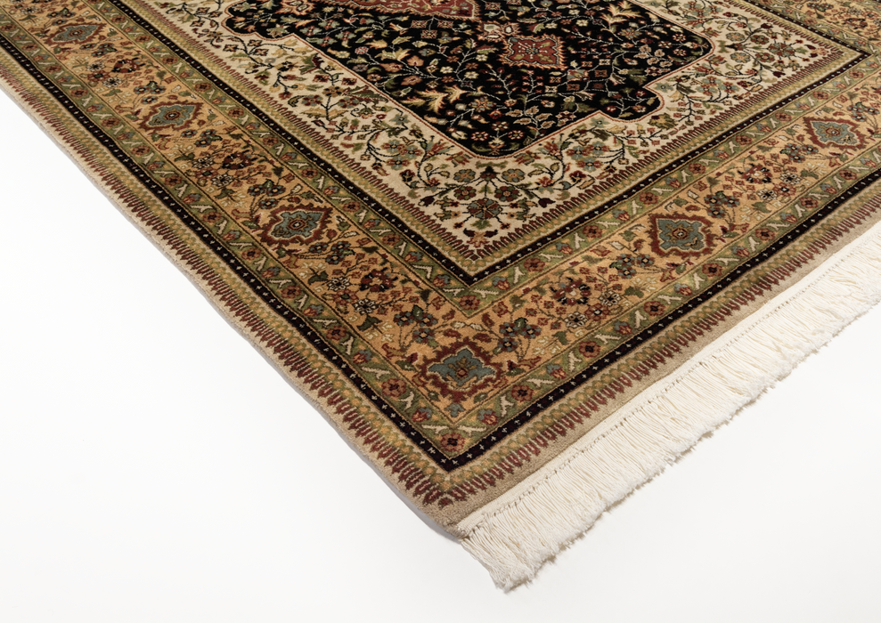 Shah Kashan 4x6 Black/Beige Wool