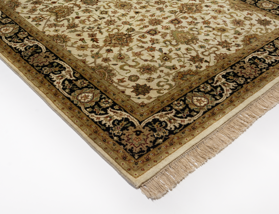 New Isfahan 4x6 Beige/Black Wool and Silk