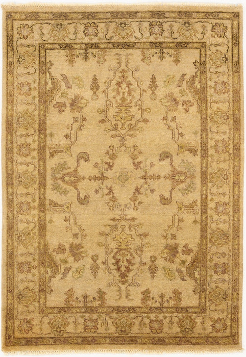 Antique Finish 4x6 Beige/Brown Wool.