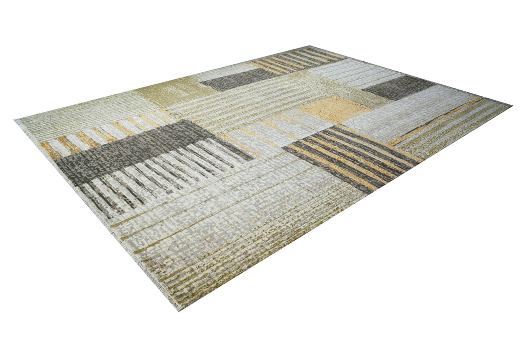 Spatial Five Ivory/Green