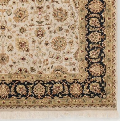 Kashan 6x9 Beige/Black Wool and Silk