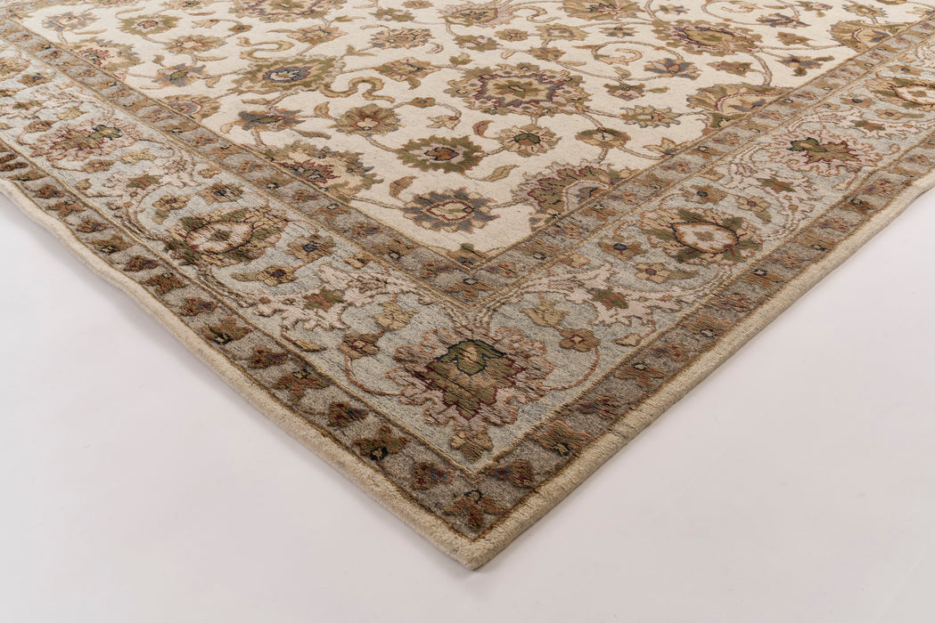 New Varanasi 8x10 Beige/ Ivory New Zealand Wool and Bamboo Silk