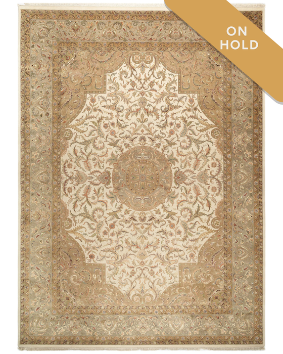 Varanasi 8x10 Beige/Light Green Wool and Silk