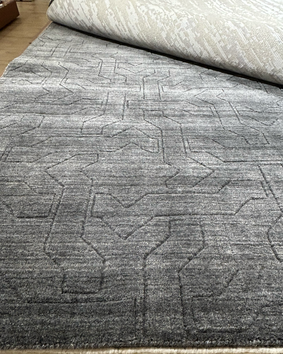 Kite No.5 9x12 Grey Wool