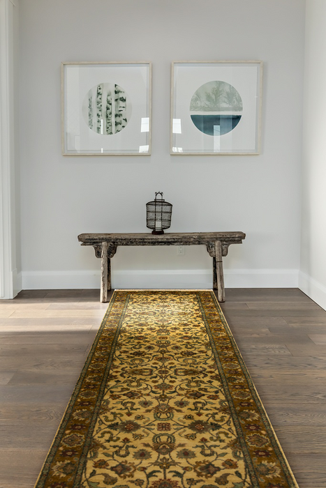 Antique Finish 2.05x10 Runner Gold/Cream Wool