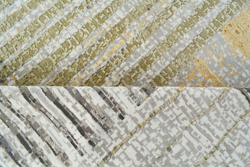 Spatial Five Ivory/Green