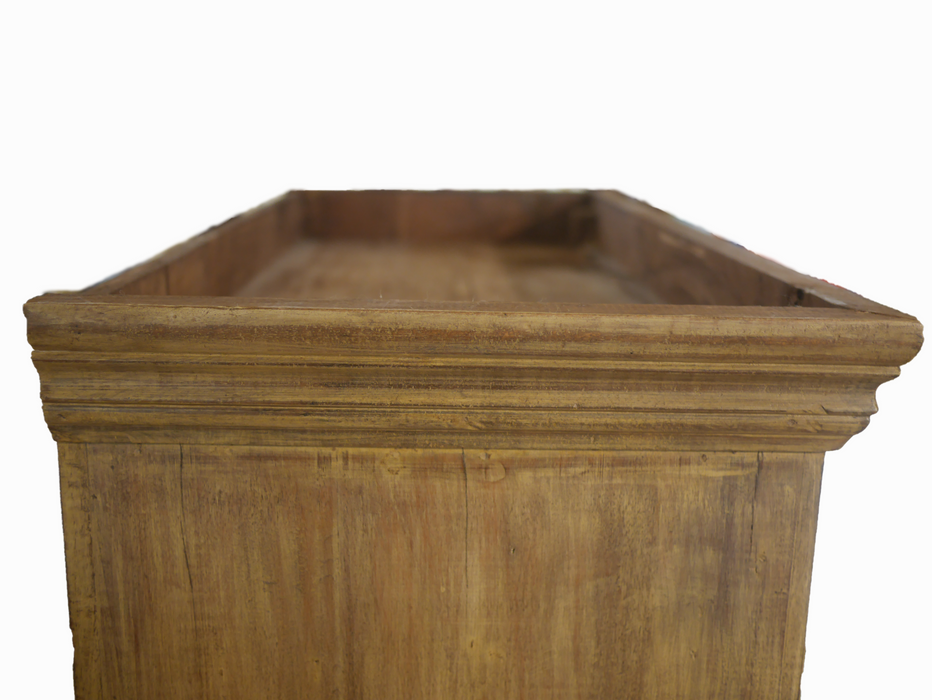 Almirah Beige and Orangey