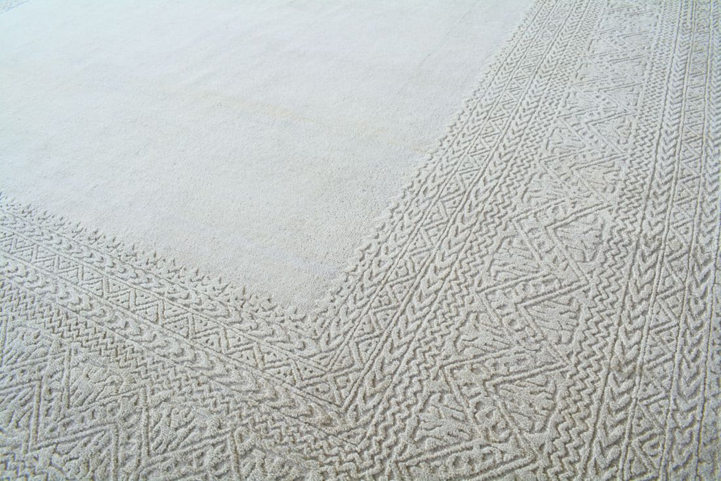 Intrecciare Beige Wool and Silk Embossed