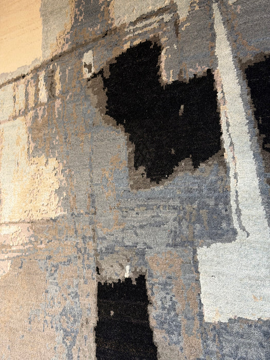 Guernica 6x9 Black/Ivory Wool and Silk