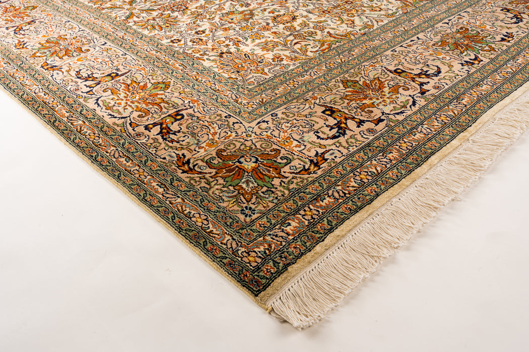 8x10 Kashan Silk Ivory / Light Brown