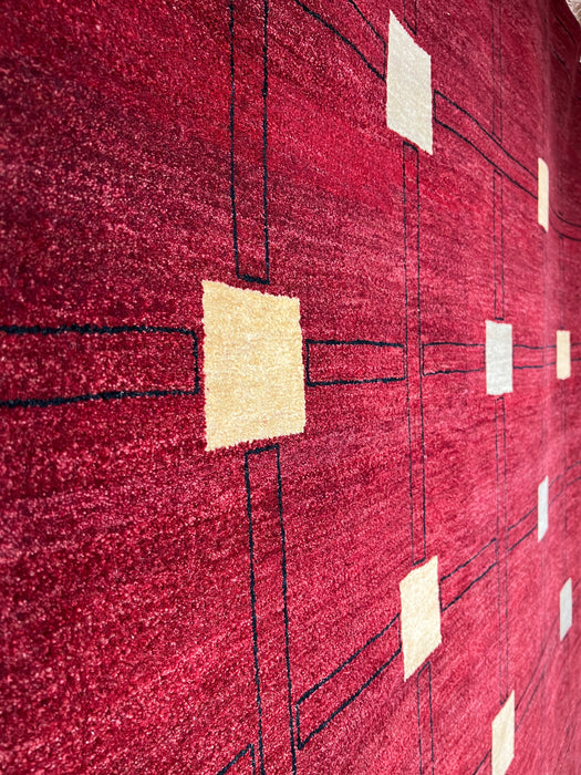 9x12 Box Red/Ivory Australian Hand-Spun Wool
