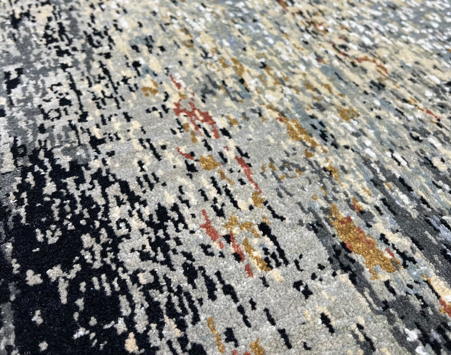 Illuminate 3x8 Black Wool and Embossed Silk