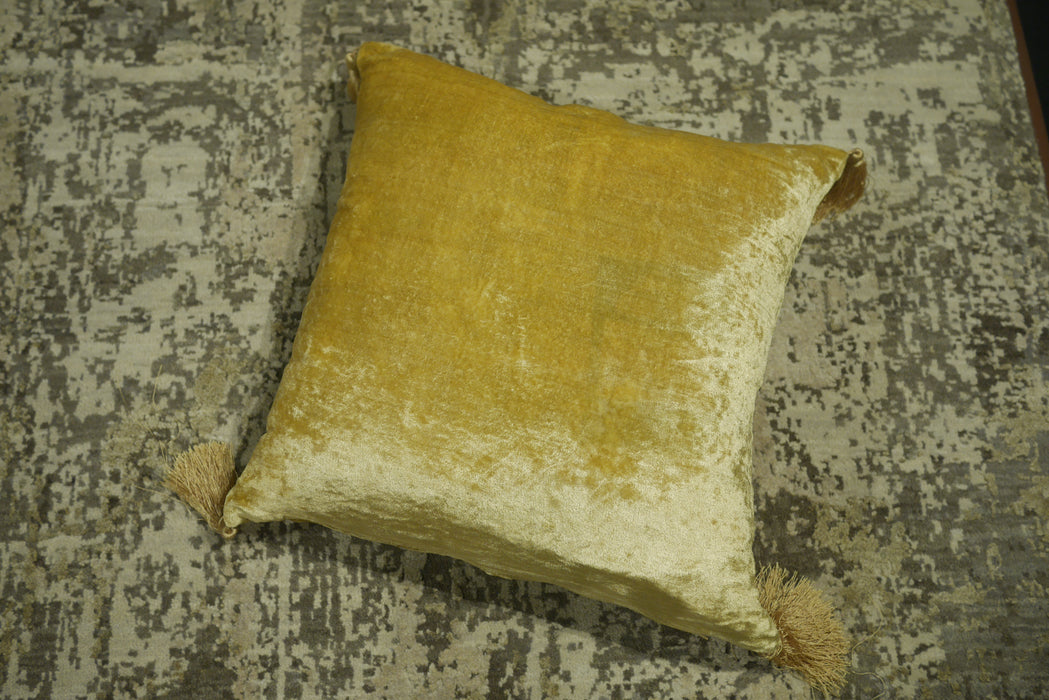 Yellow/Gold Velvet Cushion
